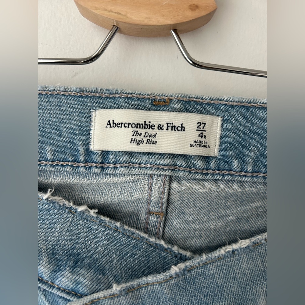 Abercrombie and fitch The dad high rise cross cross light wash - Picture 3 of 9